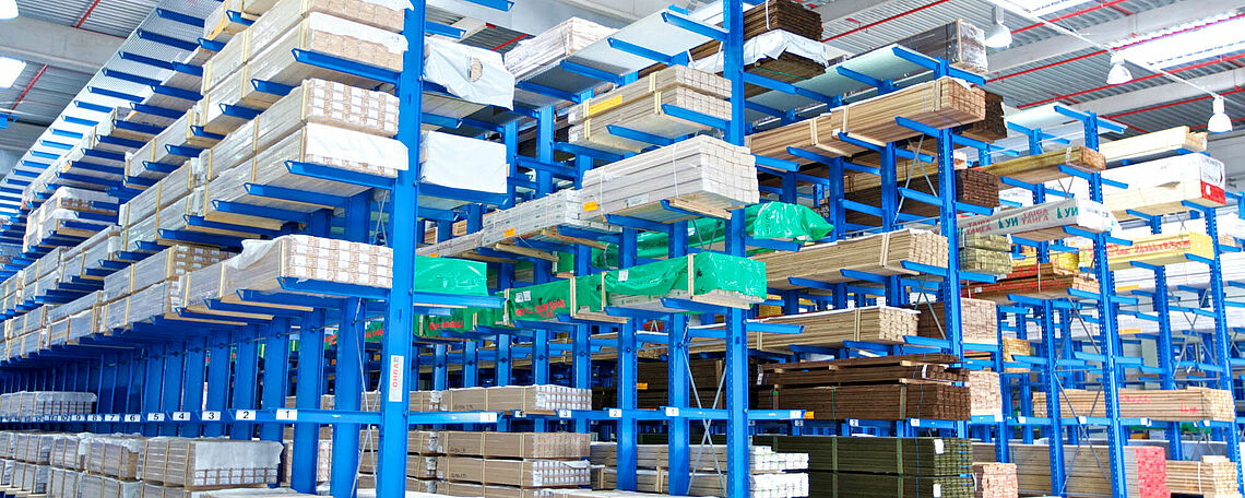 Cantilever racking double-sided